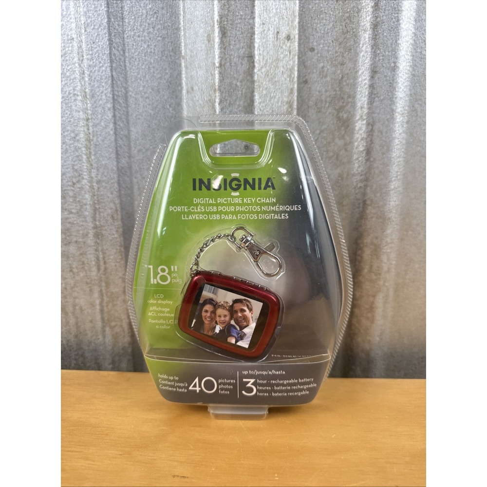 Insignia picture Keychain with clock blue. New.  NS-DKEYRD10 Brand New Sealed